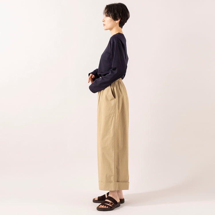 モデル身長 163cm,bioのLong Sleeve T-Shirt|BlundstoneのAEROCORK SANDAL,https://market.e-begin.jp/products/bio_bio0295u_lala|https://market.e-begin.jp/products/sed_bld0289u_lala
