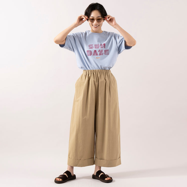 モデル身長 163cm,FIL DE FERのサンデイズプリント クルーネックTEE|BlundstoneのAEROCORK SANDAL|LE FOONのBoston Square ニュアンスカラーサングラス,https://market.e-begin.jp/products/rdx_fdf0306u_lala|https://market.e-begin.jp/products/sed_bld0289u_lala|https://market.e-begin.jp/products/lef_lef0281u_lala