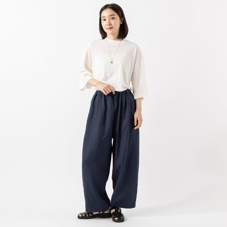モデル身長163cm,TUTIE.の強撚クレープハイネックプルオーバー|GLENFIELDのシャークソールグルカサンダル|rapiécageの後ろ姿もきれいなスライドチェーンコインネックレス,https://market.e-begin.jp/products/equ_tte0493u_lala|https://market.e-begin.jp/products/jal_gfd0391q_lala|https://market.e-begin.jp/products/rdx_rpc1183n_lala