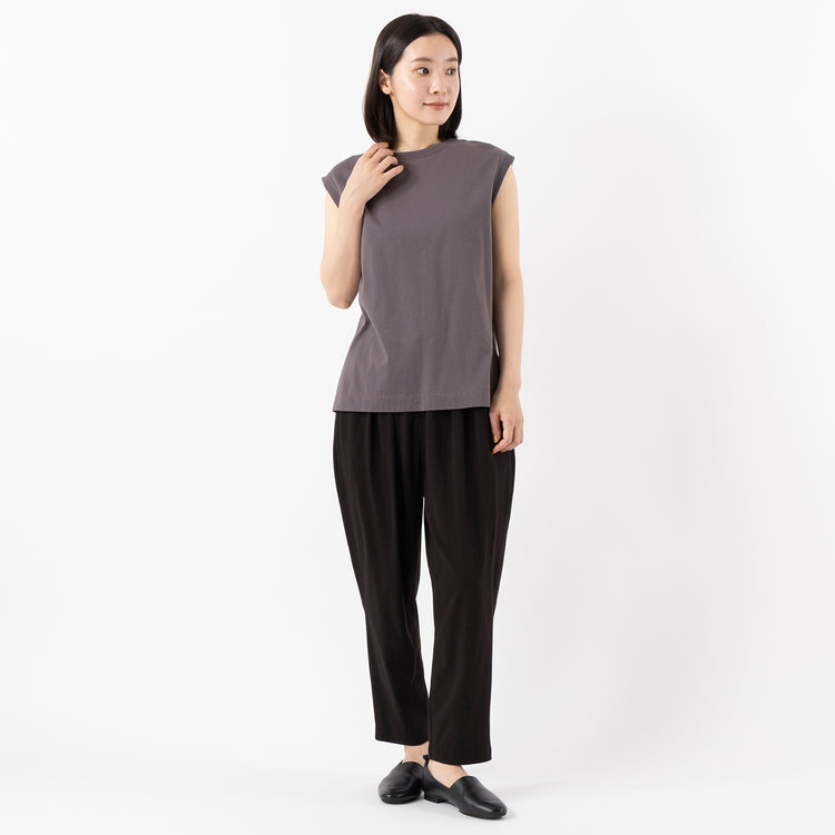 モデル身長163cm,TUTIE.の接触冷感天竺テーパードパンツ,https://market.e-begin.jp/products/dlt_hvr0485u_lala