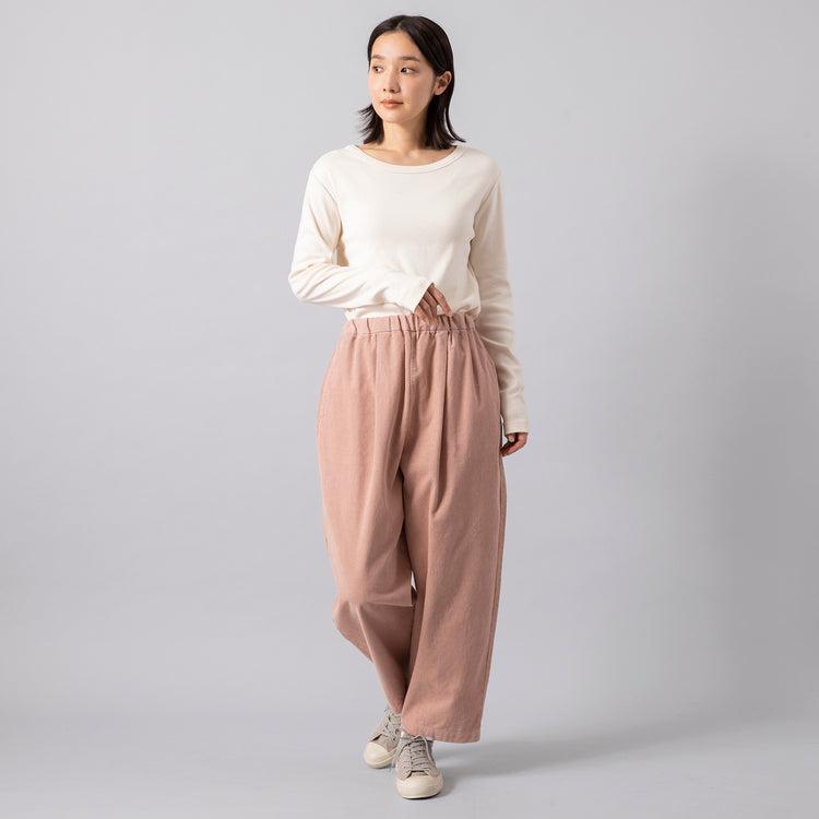 モデル身長163cm,HEAVENLYのCorduroy Front Tuck Easy Pants|Moonstarのローバスケットヴィンテージグレー,https://market.e-begin.jp/products/dlt_hvr0684r_lala|https://market.e-begin.jp/products/mns_mns0286o_lala