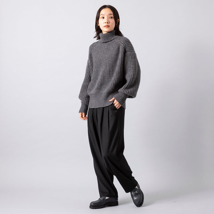 BLACK着用モデル身長163cm,MANONのLOW GAUGE HI NECK OVER KNIT|Jalan Sriwijayaのネイビービットローファー VIBRAMソール,https://market.e-begin.jp/products/mks_mnn0672r_lala|https://market.e-begin.jp/products/gmt_srw1032p_lala