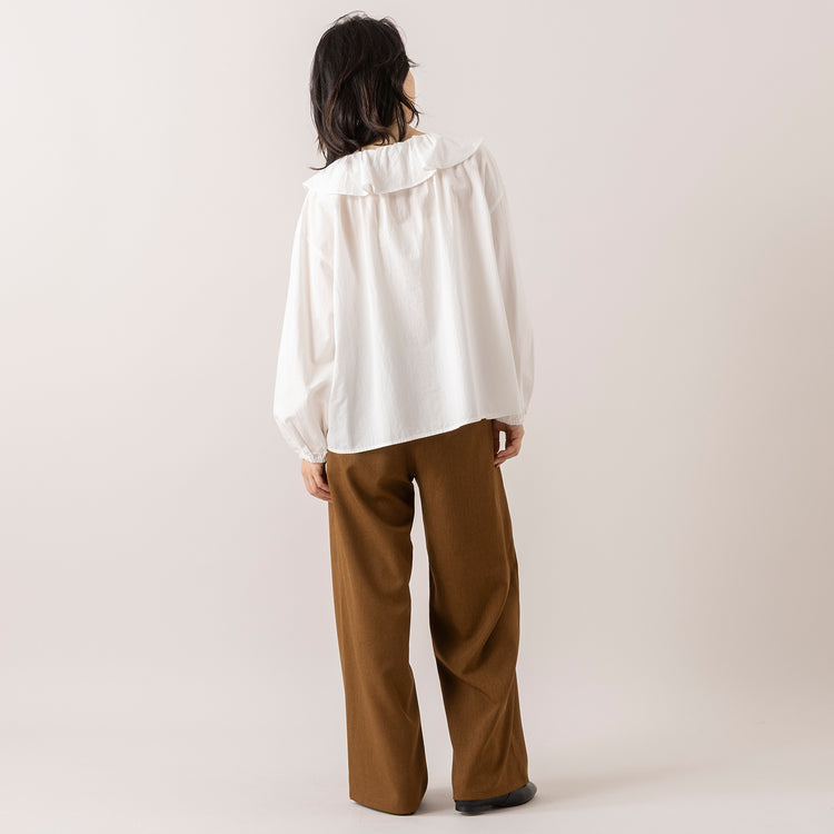 モデル身長165cm,HEAVENLYのWasher Broadcloth Frillcollar Blouse|UNIVERSAL OVERALLの2TUCK WIDE STRAIGHT PANTS|facciamoのMeringa（メリンガ）,https://market.e-begin.jp/products/dlt_hvr0995s_lala|https://market.e-begin.jp/products/dre_uni1061s_lala|https://market.e-begin.jp/products/are_fac0636k_lala