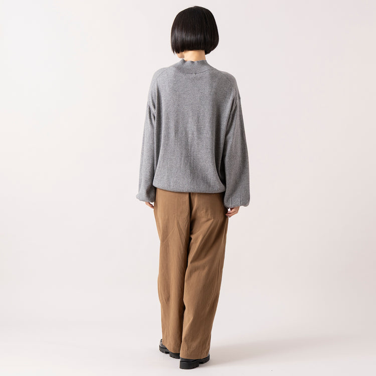 モデル身長165cm,HEAVENLYのCotton Wool Mix Puffsleeve Pullover|TUTIE.の丈の選べるコットンピーチ起毛パンツ,https://market.e-begin.jp/products/dlt_hvr1266s_lala|https://market.e-begin.jp/products/equ_tte1272s_lala
