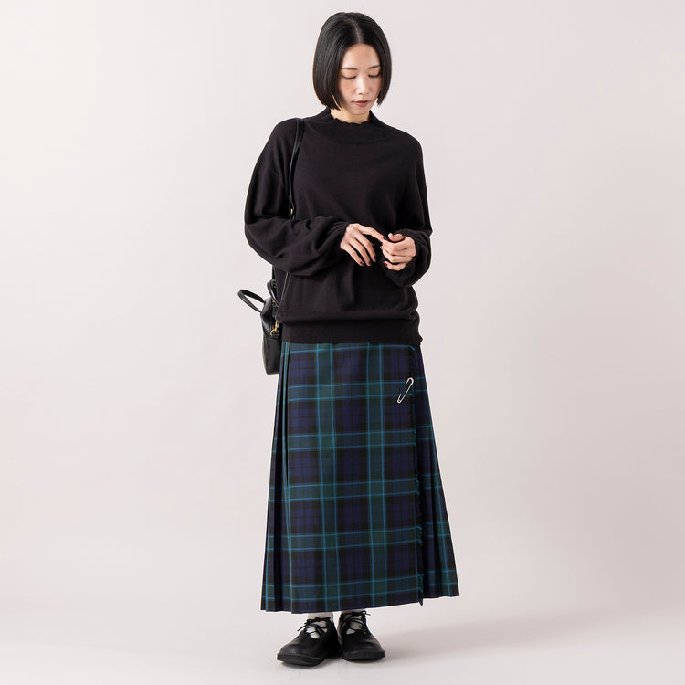 モデル身長165cm,HEAVENLYのCotton Wool Mix Puffsleeve Pullover|Glen Fyneのチェックプリーツラップスカート|タイドウェイの2WAY MOSSボストン|Organic handloomのCOALPORT,https://market.e-begin.jp/products/dlt_hvr1266s_lala|https://market.e-begin.jp/products/imx_glf0082r_lala|https://market.e-begin.jp/products/snk_tid0304j_lala|https://market.e-begin.jp/products/sed_ogh1253s_lala