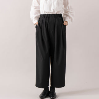 uncinq | アンサンク　Tropical Stretch Tuck Easy Pants