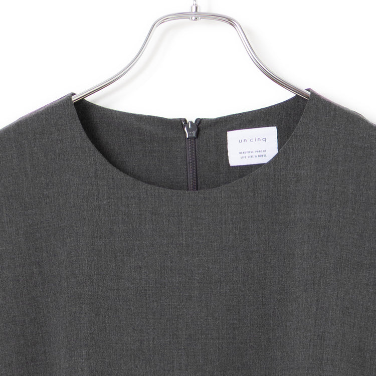 uncinq | アンサンク　Tropical Stretch Back Tuck Dress