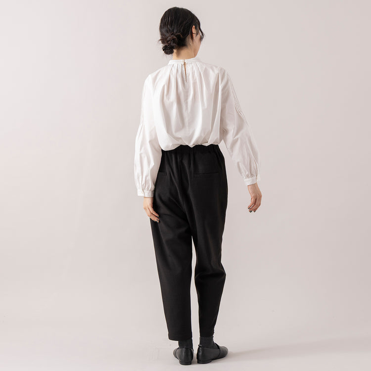 モデル身長165cm,uncinqのCotton 100/2Broad Standneck Pullover|facciamoのMeringa（メリンガ）,https://market.e-begin.jp/products/dlt_unc1007l_lala|https://market.e-begin.jp/products/are_fac0636k_lala