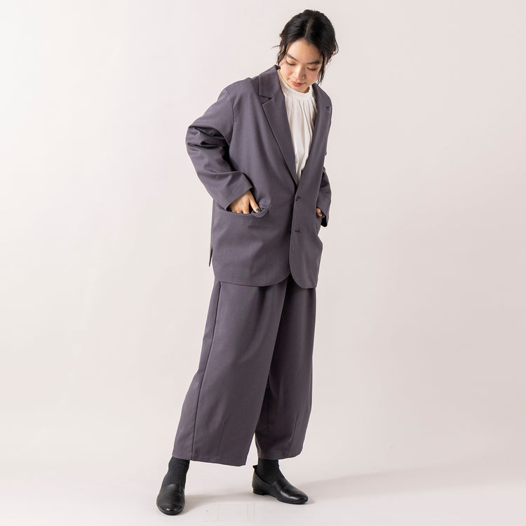モデル身長165cm,uncinqのCotton 100/2Broad Standneck Pullover|uncinqのTwill Stretch Tuck Cocoon Pants|facciamoのMeringa（メリンガ）,https://market.e-begin.jp/products/dlt_unc1007l_lala|https://market.e-begin.jp/products/dlt_unc1541s_lala|https://market.e-begin.jp/products/are_fac0636k_lala