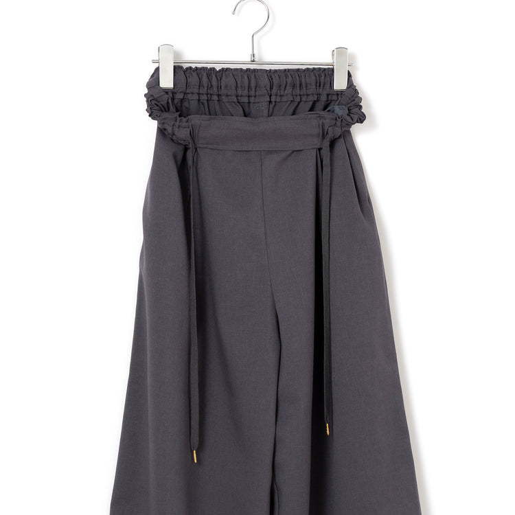 uncinq | アンサンク　Twill Stretch Tuck Cocoon Pants