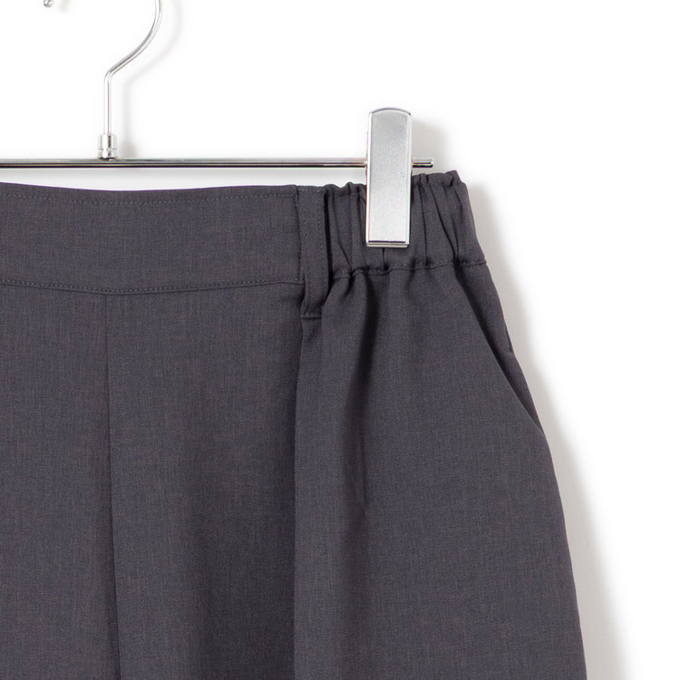 uncinq | アンサンク　Twill Stretch Tuck Cocoon Pants