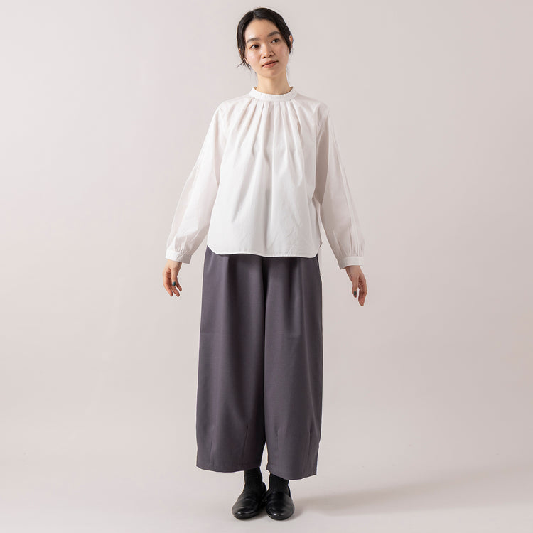 モデル身長165cm,uncinqのCotton 100/2Broad Standneck Pullover|facciamoのMeringa（メリンガ）,https://market.e-begin.jp/products/dlt_unc1007l_lala|https://market.e-begin.jp/products/are_fac0636k_lala