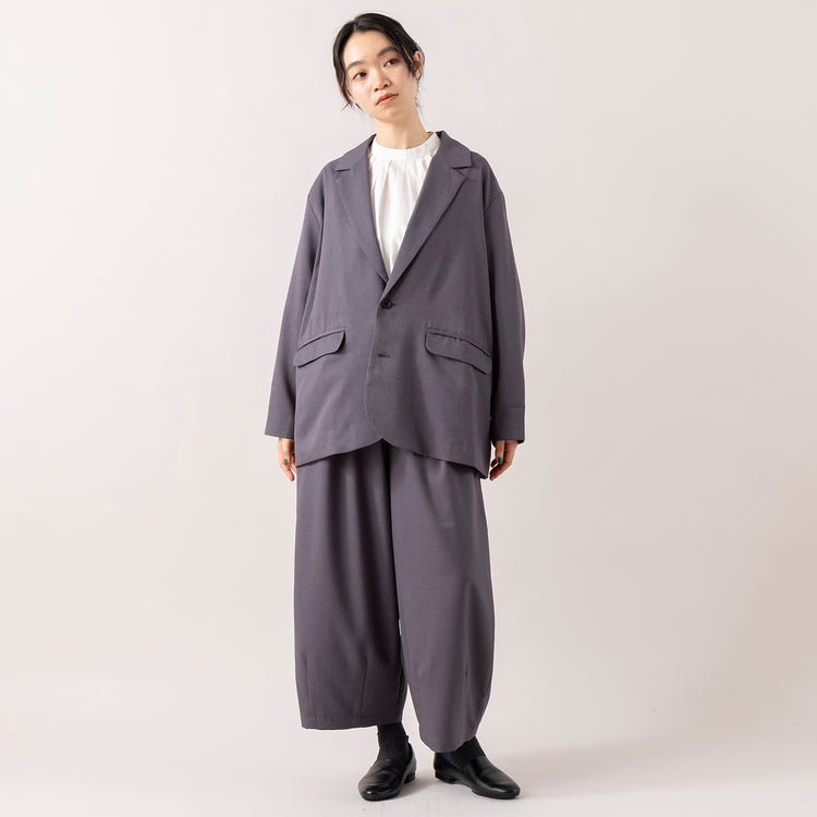 モデル身長165cm,uncinqのTwill Stretch Tailored Jacket|uncinqのCotton 100/2Broad Standneck Pullover|facciamoのMeringa（メリンガ）,https://market.e-begin.jp/products/dlt_unc1540s_lala|https://market.e-begin.jp/products/dlt_unc1007l_lala|https://market.e-begin.jp/products/are_fac0636k_lala
