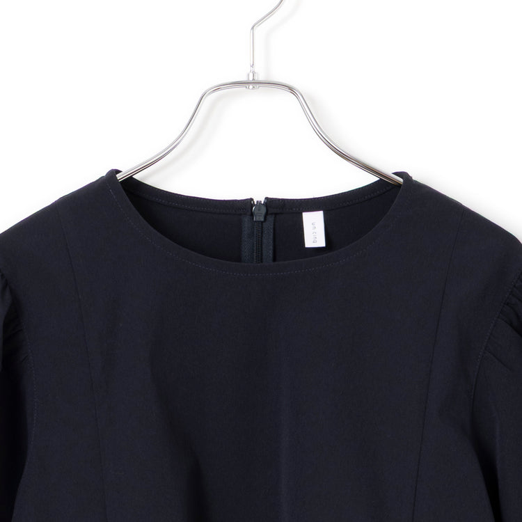 uncinq | アンサンク　Weather Stretch Pullover