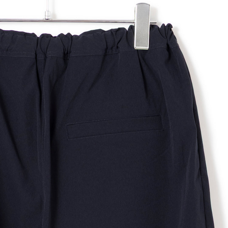 uncinq | アンサンク　Weather Stretch Tapered Easy Pants