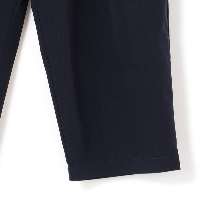 uncinq | アンサンク　Weather Stretch Tapered Easy Pants