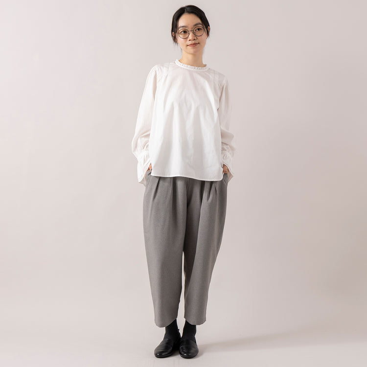 モデル身長165cm,uncinqのMelange Ox Tuck Cropped Pants|facciamoのMeringa（メリンガ）,https://market.e-begin.jp/products/dlt_unc1535s_lala|https://market.e-begin.jp/products/are_fac0636k_lala