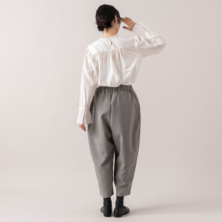 モデル身長165cm,uncinqのMelange Ox Tuck Cropped Pants|facciamoのMeringa（メリンガ）,https://market.e-begin.jp/products/dlt_unc1535s_lala|https://market.e-begin.jp/products/are_fac0636k_lala