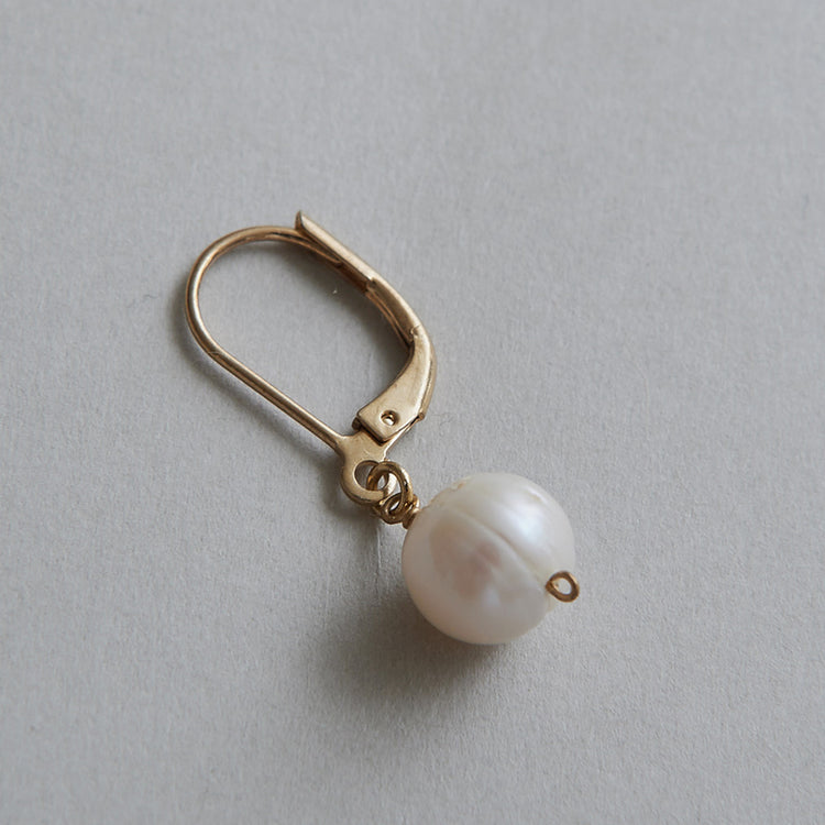 uncinq | アンサンク　One Drop Pearl Pierced Earrings