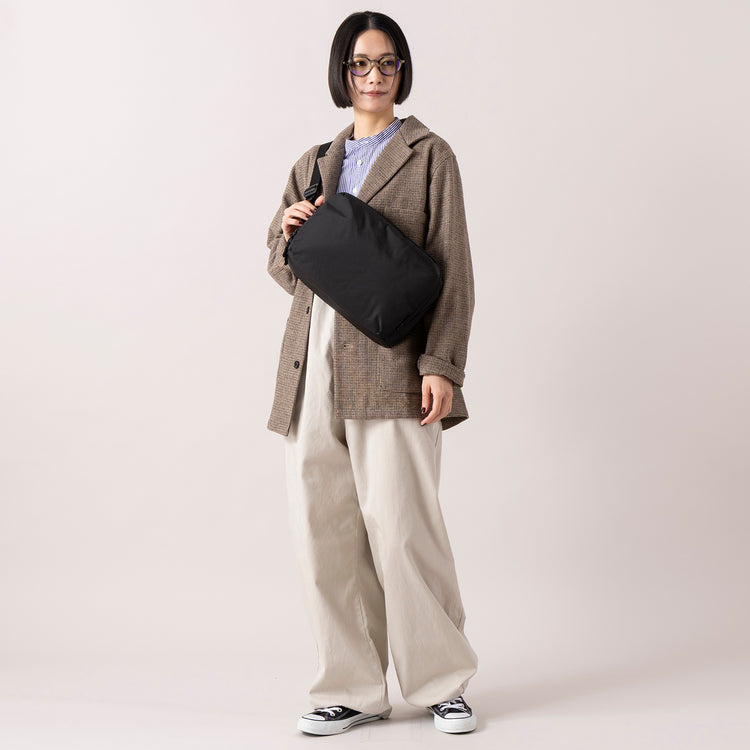 ,YARMO THE UNIFORMのチェックジャケット|MANUAL ALPHABETのBROAD BAND COLOR SHIRT|RNA-Nのワイドストレートミリタリーオーバーオール|noirのindividually shoulder|LE FOONのCrown panto pc-classic,https://market.e-begin.jp/products/gra_ytu1214s_lala|https://market.e-begin.jp/products/mks_man0870j_lala|https://market.e-begin.jp/products/tky_rnn1267s_lala|https://market.e-begin.jp/products/ema_noi1279s_lala|https://market.e-begin.jp/products/lef_lef1273s_lala