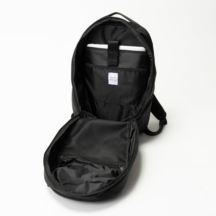 noir | ノアール　gemini middle backpack
