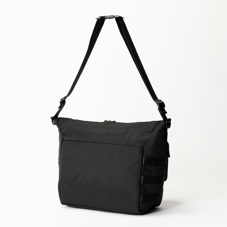 noir | ノアール　tweak shoulder