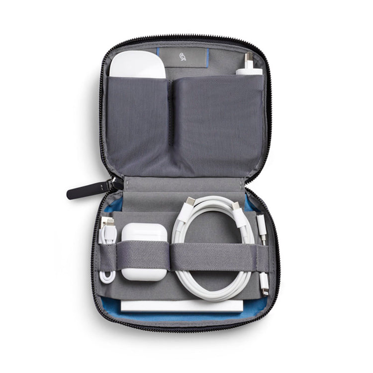 Bellroy | ベルロイ　Tech Kit Compact