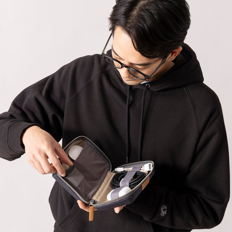 Bellroy | ベルロイ　Tech Kit Compact