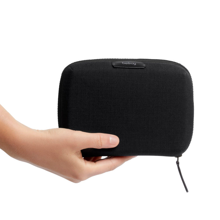 Bellroy | ベルロイ　Tech Kit Compact