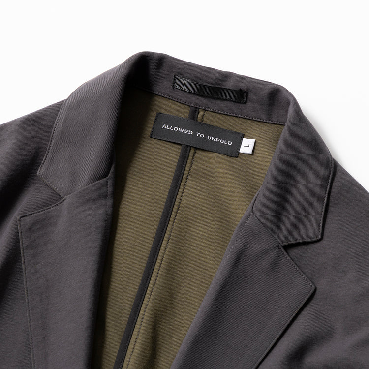 ALLOWED TO UNFOLD | アロウド トゥ アンフォールド　ソロナ混プレーティング天竺 テーラードジャケット