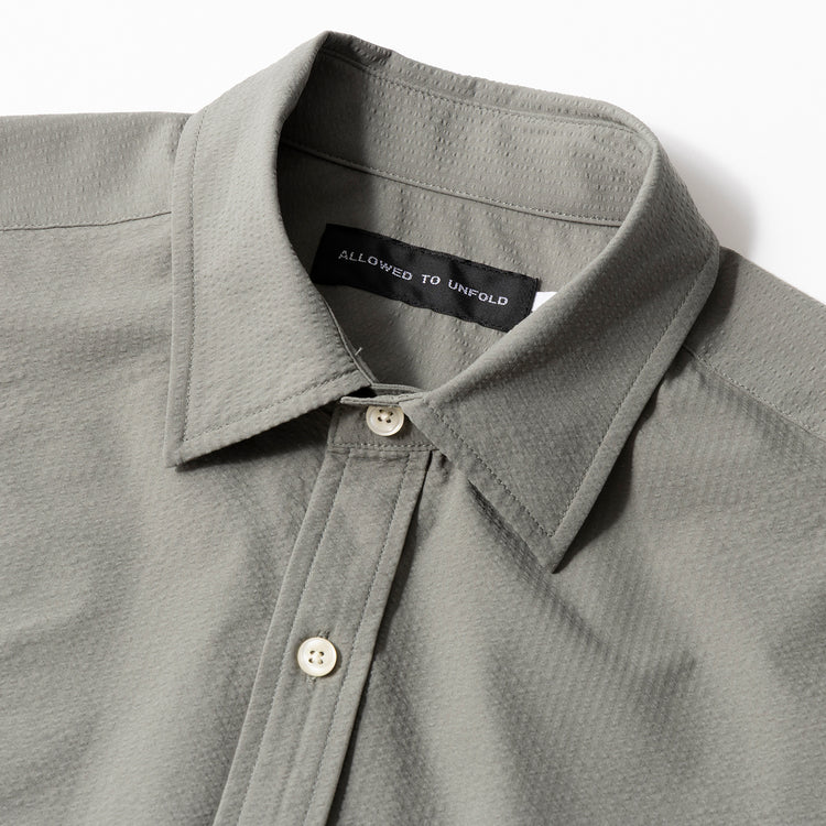 ALLOWED TO UNFOLD | アロウド トゥ アンフォールド　無地サッカー レギュラーカラーシャツ