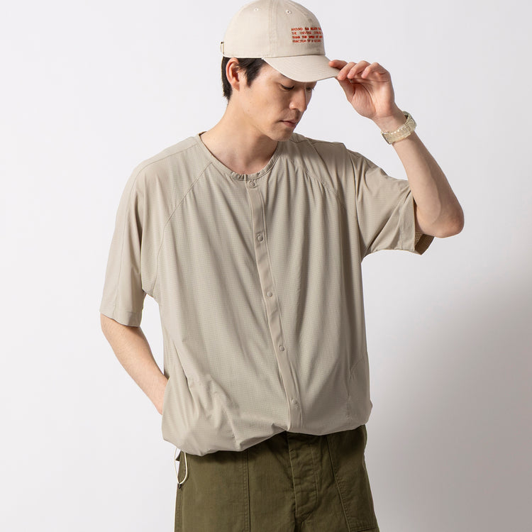 着用サイズ L(モデル身長181cm)