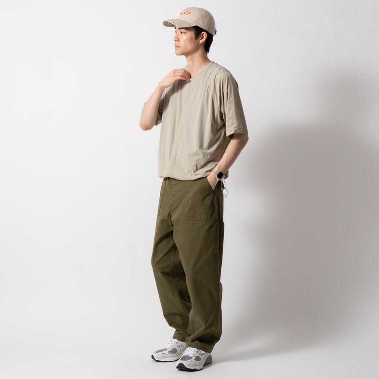 着用サイズ L(モデル身長181cm)