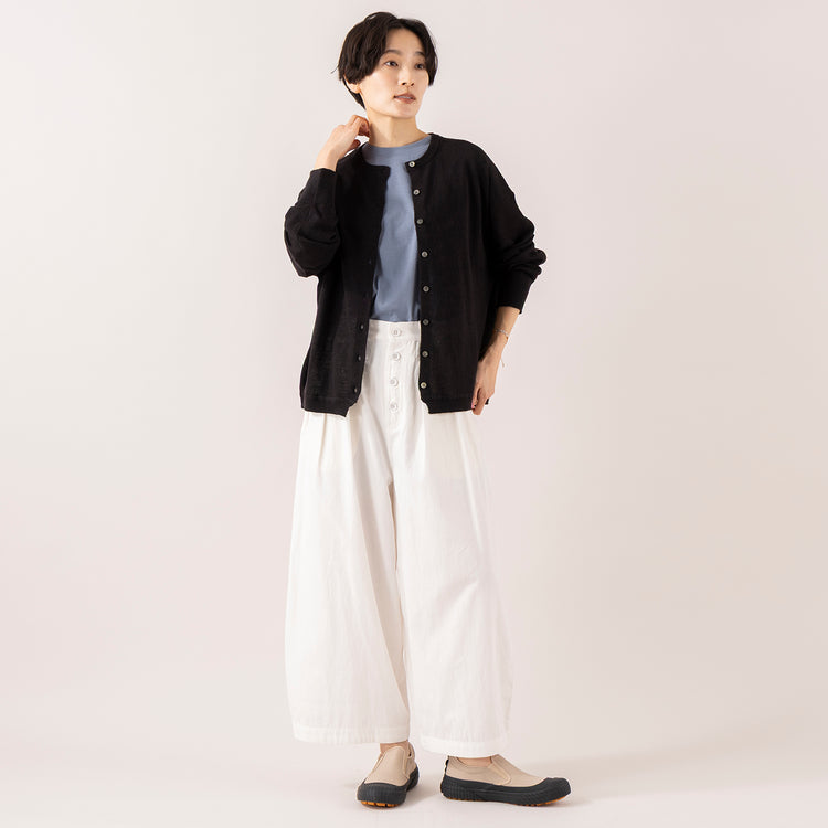 モデル身長 163cm,HEAVENLYのLinen Knit Crew Cardigan|TUTIE.のコットンリネンデニムタックパンツ|UNIVERSAL OVERALLのUO12|rapiécageのフラワープレートコードブレス,https://market.e-begin.jp/products/dlt_hvr0301u_lala|https://market.e-begin.jp/products/equ_tte0274u_lala|https://market.e-begin.jp/products/sed_uni0290u_lala|https://market.e-begin.jp/products/rdx_rpc0311u_lala
