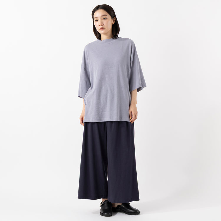 モデル身長163cm(ロング丈),TUTIE.の強撚クレープハイネックプルオーバー|GLENFIELDのシャークソールビジネスサンダル,https://market.e-begin.jp/products/equ_tte0493u_lala|https://market.e-begin.jp/products/equ_tte0490u_lala|https://market.e-begin.jp/products/jal_gfd0392q_lala