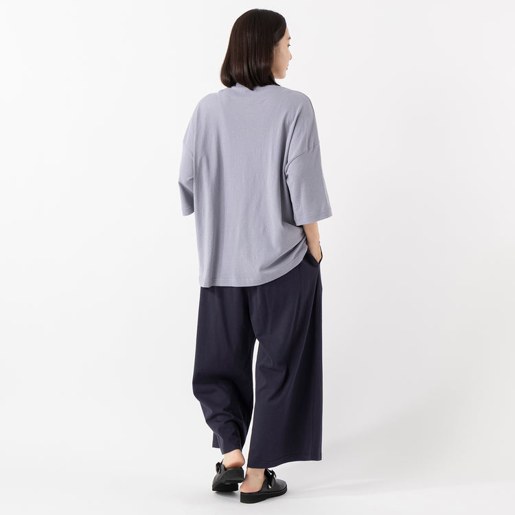 モデル身長163cm(ロング丈),TUTIE.の強撚クレープハイネックプルオーバー|GLENFIELDのシャークソールビジネスサンダル,https://market.e-begin.jp/products/equ_tte0493u_lala|https://market.e-begin.jp/products/equ_tte0490u_lala|https://market.e-begin.jp/products/jal_gfd0392q_lala