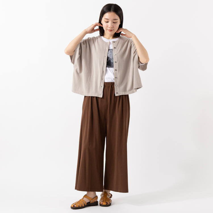 モデル身長163cm,BOYNA×NINA MENKESのNINA MENKES映画Tシャツ|TUTIE.の接触冷感天竺ワイドパンツ|GLENFIELDのシャークソールグルカサンダル|in moodの2連パール×シルバーネックレス,https://market.e-begin.jp/products/byn_bnm0944q_lala|https://market.e-begin.jp/products/equ_tte0490u_lala|https://market.e-begin.jp/products/jal_gfd0391q_lala|https://market.e-begin.jp/products/inm_inm0825p_lala