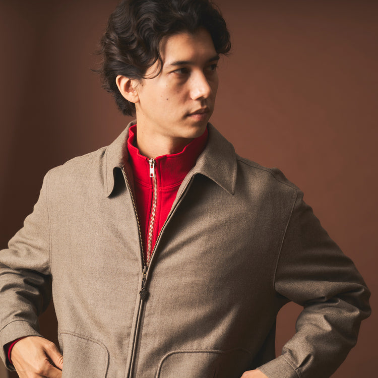 モデル身長185cm (Lサイズ着用)