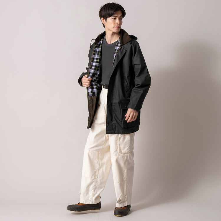 モデル身長180cm (Mサイズ着用)