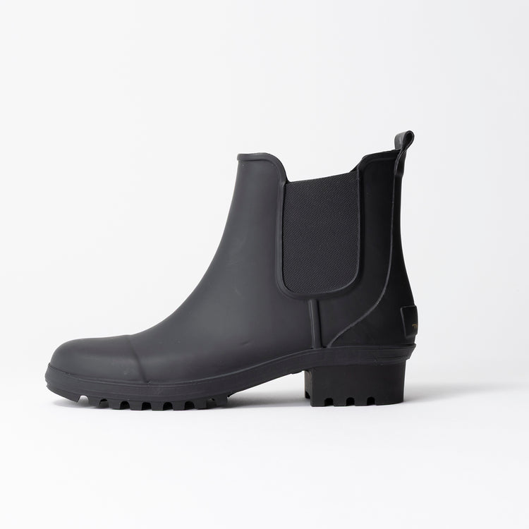 「ヴァルカナイズ製法」でアッパーとソールが一体型