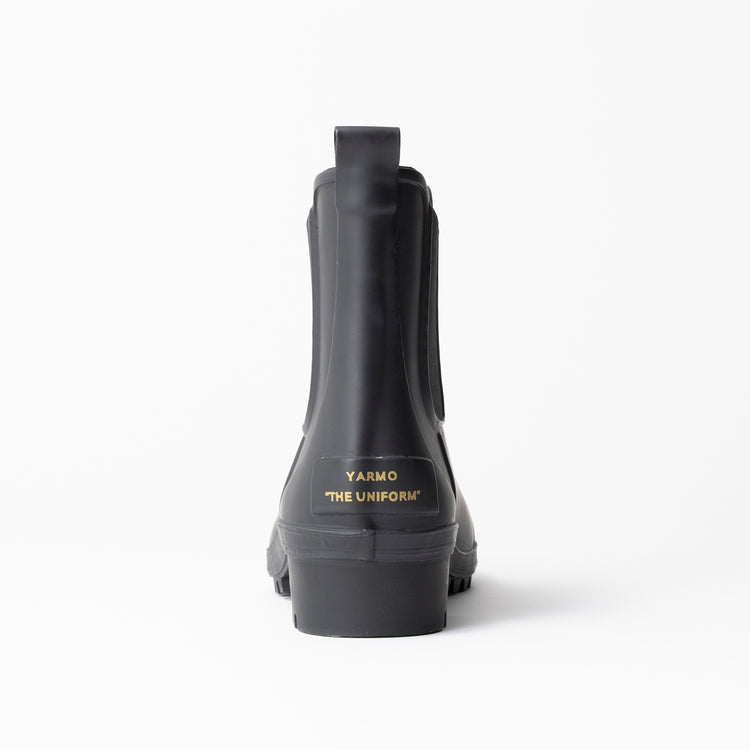 LaLa Begin別注は後ろのロゴを白からゴールドに。より大人っぽく仕上がっています