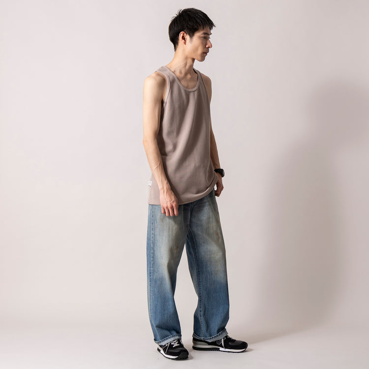 着用サイズ L(モデル身長180cm)