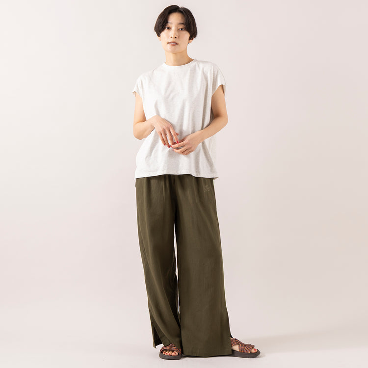 モデル身長 163cm,TUTIE.のコットンソロナフレンチスリーブTシャツ|MALIBU SANDALSのCANYON NATIVE,https://market.e-begin.jp/products/equ_tte0280u_lala|https://market.e-begin.jp/products/sed_mls0292u_lala