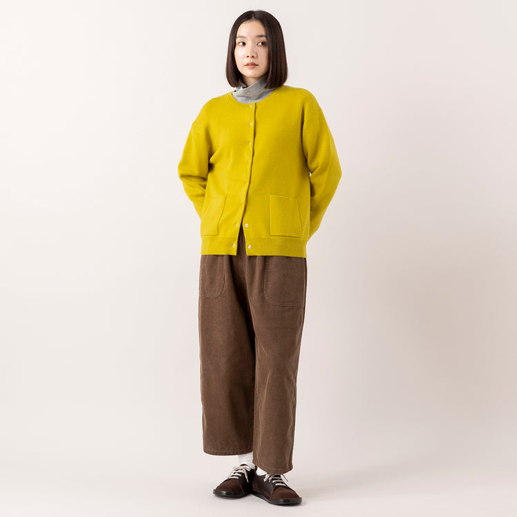 モデル身長163cm,HEAVENLYのWool Mix Smooth Knit Cardigan|gym masterのダブルフェイス タートルネック|HEAVENLYのCorduroy Front Pocket Pants|DiuのFreesia,https://market.e-begin.jp/products/dlt_hvr1189s_lala|https://market.e-begin.jp/products/grd_gym1195s_lala|https://market.e-begin.jp/products/dlt_hvr1185s_lala|https://market.e-begin.jp/products/cil_diu1165s_lala