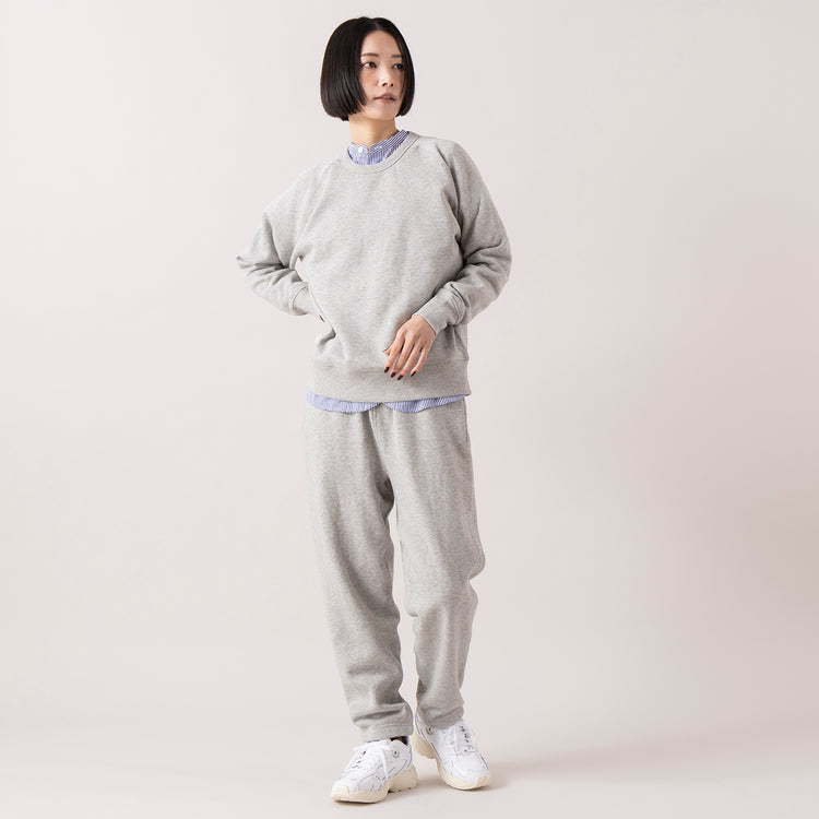 モデル身長165cm,gym masterのトンプキンスウェットクルーネック|MANUAL ALPHABETのBROAD BAND COLOR SHIRT|gym masterのトンプキンスウェットパンツ,https://market.e-begin.jp/products/grd_gym1286s_lala|https://market.e-begin.jp/products/mks_man0870j_lala|https://market.e-begin.jp/products/grd_gym1287s_lala