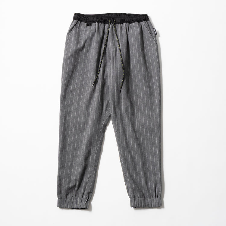 03) グレーxチャコール