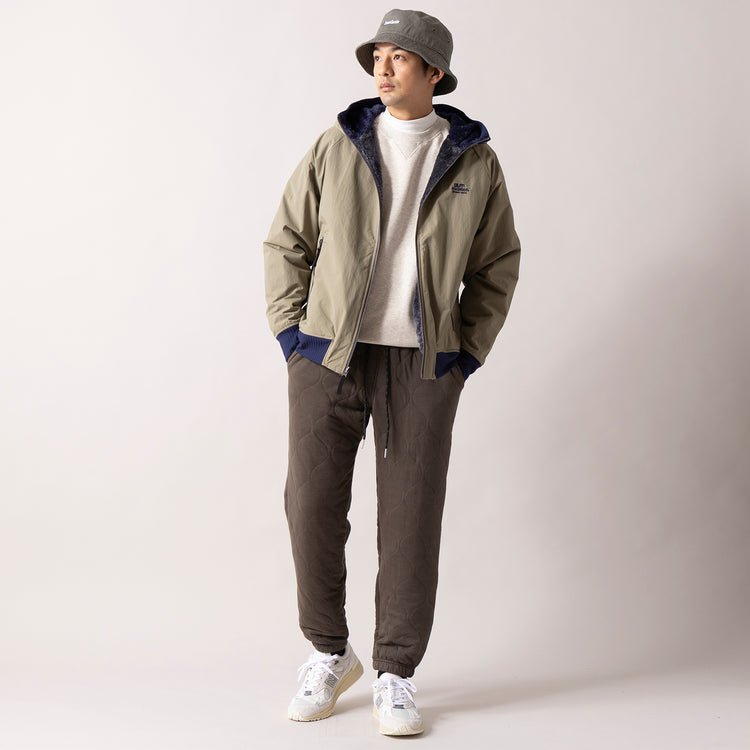 着用サイズ L(身長180cm)　90) クレイジー(チャコールetc)xベージュ（裏面）