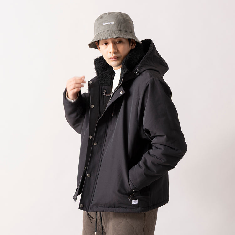 着用サイズ L(身長180cm)　06) ブラックxブラック（裏面）