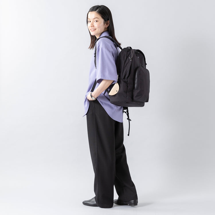モデル身長160cm,UNIVERSAL OVERALLのオンオフ使えるハンサムパンツ|CIEのTENDER DAYPACK|facciamoのMeringa（メリンガ）|MATOWのTsuki 朧月 -おぼろづき- / スクエア シルバー メッシュ サークルローマン|CRONY.のTOKYO NUME Key Ring,https://market.e-begin.jp/products/dre_uni0211s_lala|https://market.e-begin.jp/products/lia_cie0399s_lala|https://market.e-begin.jp/products/are_fac0636k_lala|https://market.e-begin.jp/products/bey_mtw0360s_lala|https://market.e-begin.jp/products/ald_crn0442s_lala