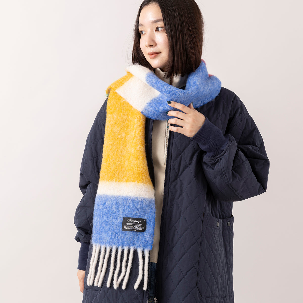Finissage | フィニサージュ マルチカラーブークレマフラー